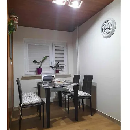 с любовью Apartman Varsó